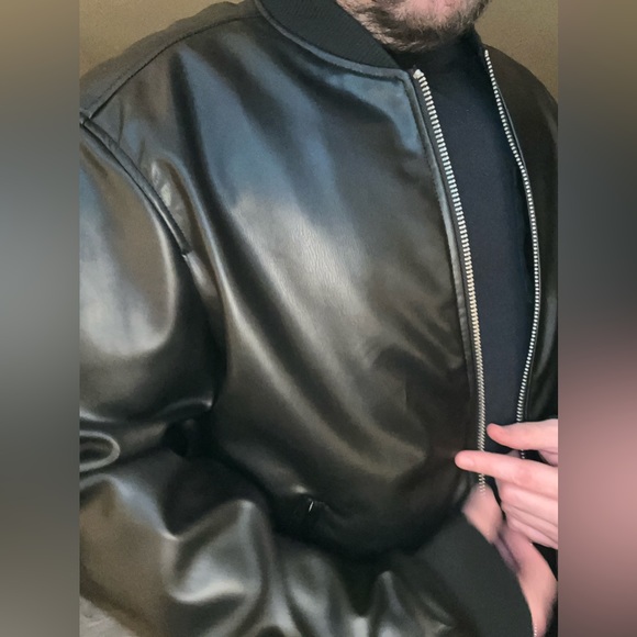 Zara (faux) Leather Jacket - Picture 4 of 8